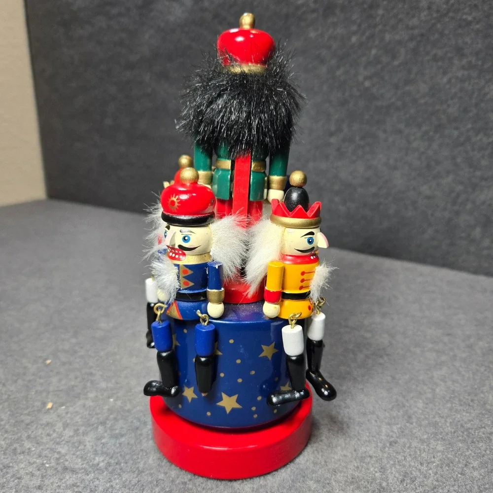 Vintage K&K Wooden Nutcracker Rotating Music Box 29-990 Plays March Christmas